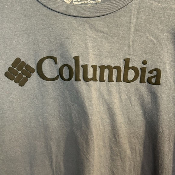 Columbia brand men’s t-shirt size XL light blue and black color - Picture 2 of 5